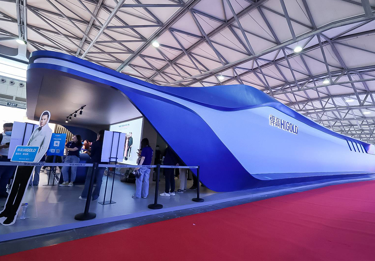 前衛(wèi)、時(shí)尚、未來(lái)感十足的悍高航母登陸第27屆上海廚衛(wèi)展，人氣超強(qiáng)